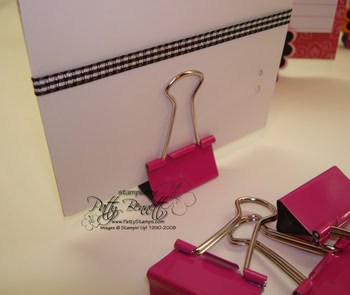 Clip_close_up_back