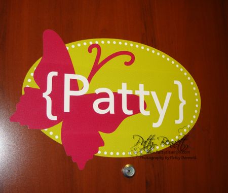 Gift door sticker