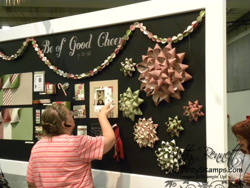 Display paper bows Display paper bows