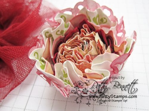Pin scrunched flower