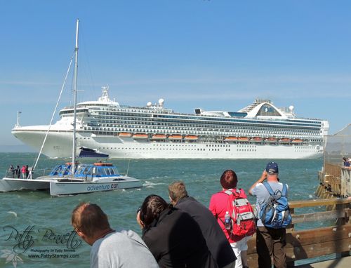 Grand princess leaving port san francisco