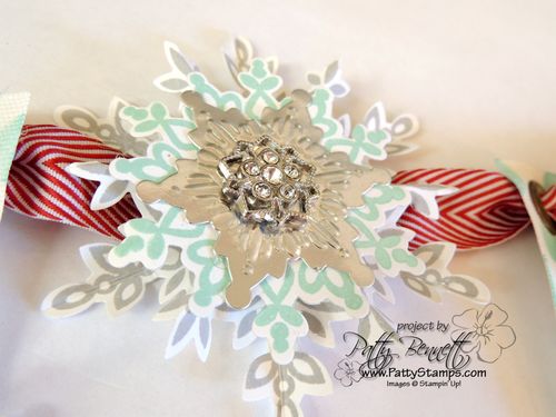 Build-a-banner-joy-snowflake-silver-paper