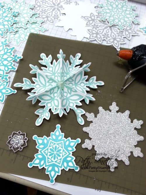 Build-a-banner-snowflakes-3-d