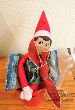 Elf-on-a-shelf-legos