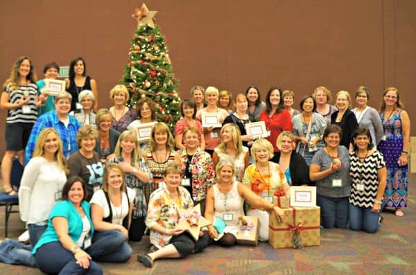 Founders-circle-2014-festival-of-trees-group-tree Founders-circle-2014-festival-of-trees-group-tree