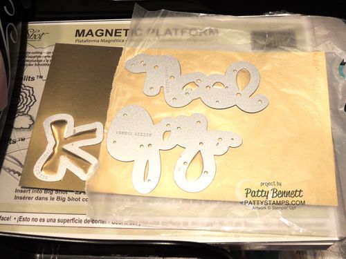 Wondrous-wreath-gold-foil-sheet-big-shot-waxed-paper