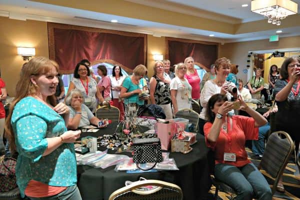 20-year-celebration-stampin-up-convention-surprise