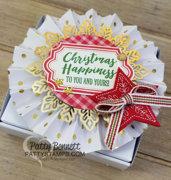 Stampin' UP! mini pizza box gift idea with Be Merry rosette ornament on top, featuring Quilted Christmas accessories. Perfect for gift giving: cookies, candy, gift cards, jewelry, notes, photos and more! by Patty Bennett