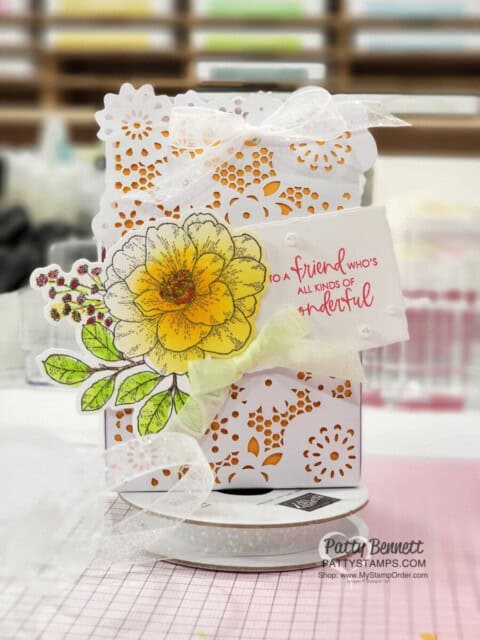 Stampin' UP! Delicate Details Treat Box featuring Cottage Rose floral image colored with Blending Brushes, by Patty Bennett