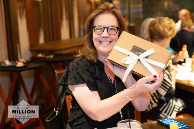 Stampin Up! Million Sales achiever celebration Riverton Utah winning a kit playing Music Bingo