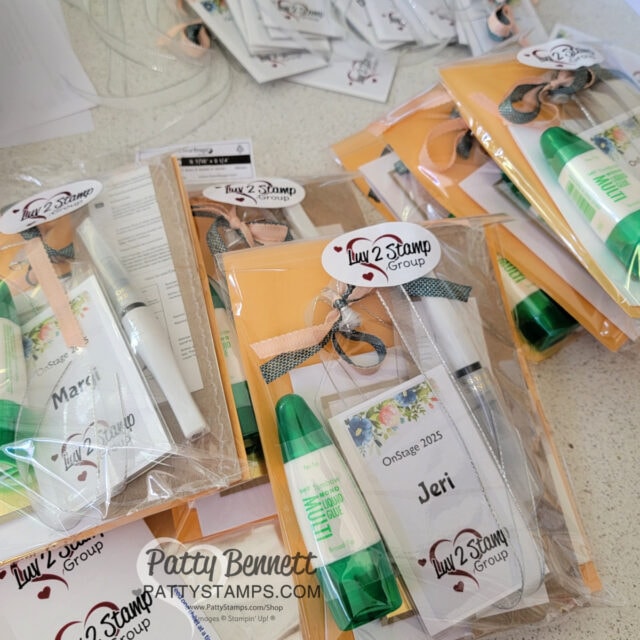 Stampin' Up! OnStage 2025, Raleigh NC, Luv 2 Stamp group gifts, cards and bag tags from Patty Bennett. Cards featuring Mixed Florals stamp set.