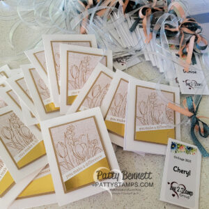 Stampin' Up! OnStage 2025, Raleigh NC, Luv 2 Stamp group gifts, cards and bag tags from Patty Bennett. Cards featuring Mixed Florals stamp set.